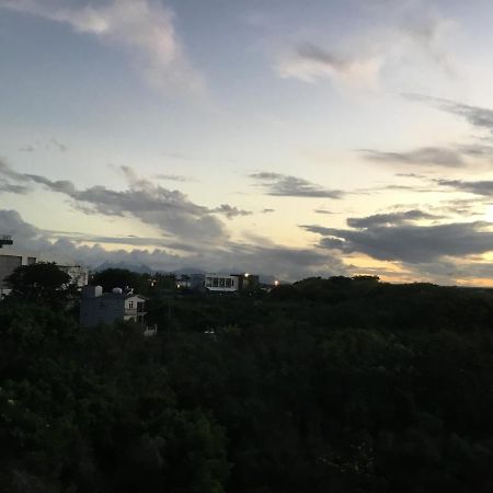Grand Bay Heights Apartments エクステリア 写真